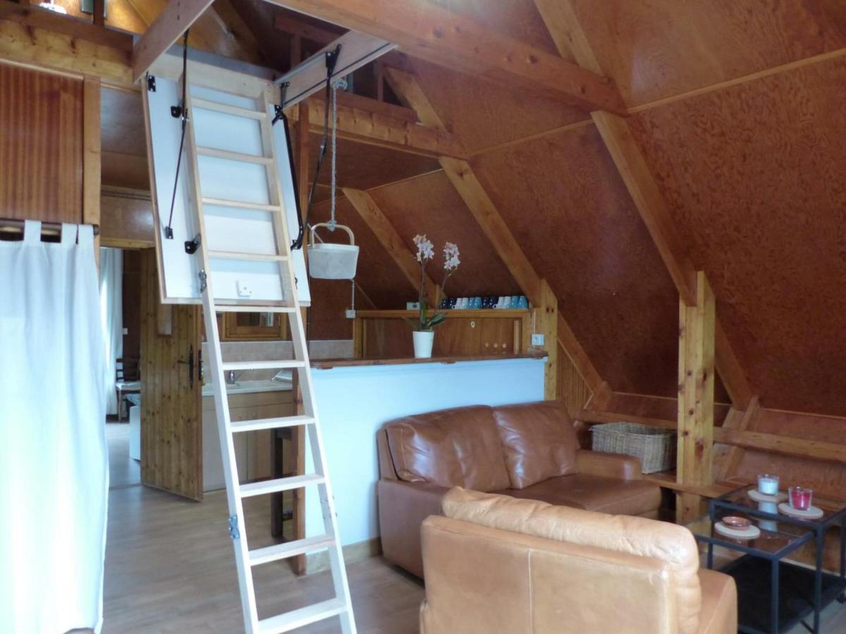 Chalet Familial Pres De Vichy, Terrasse, Animaux Acceptes - Fr-1-489-274 Le Vernet  Exterior foto