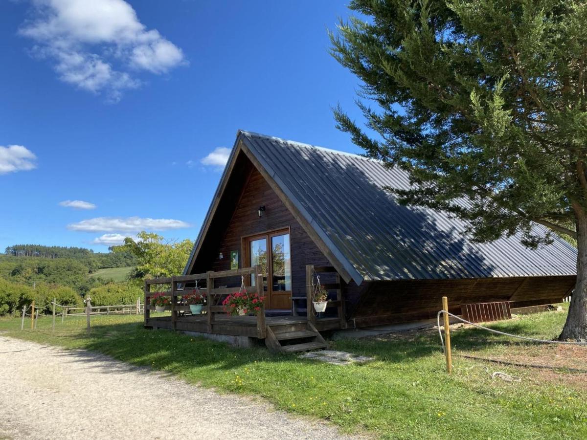 Chalet Familial Pres De Vichy, Terrasse, Animaux Acceptes - Fr-1-489-274 Le Vernet  Exterior foto