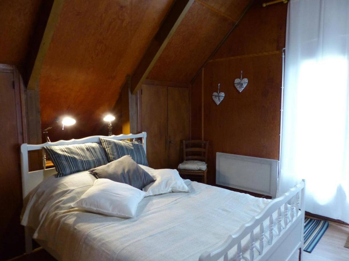 Chalet Familial Pres De Vichy, Terrasse, Animaux Acceptes - Fr-1-489-274 Le Vernet  Exterior foto