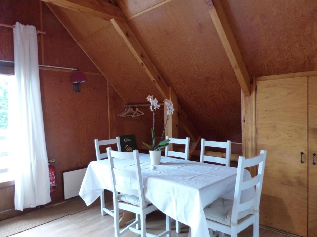 Chalet Familial Pres De Vichy, Terrasse, Animaux Acceptes - Fr-1-489-274 Le Vernet  Exterior foto